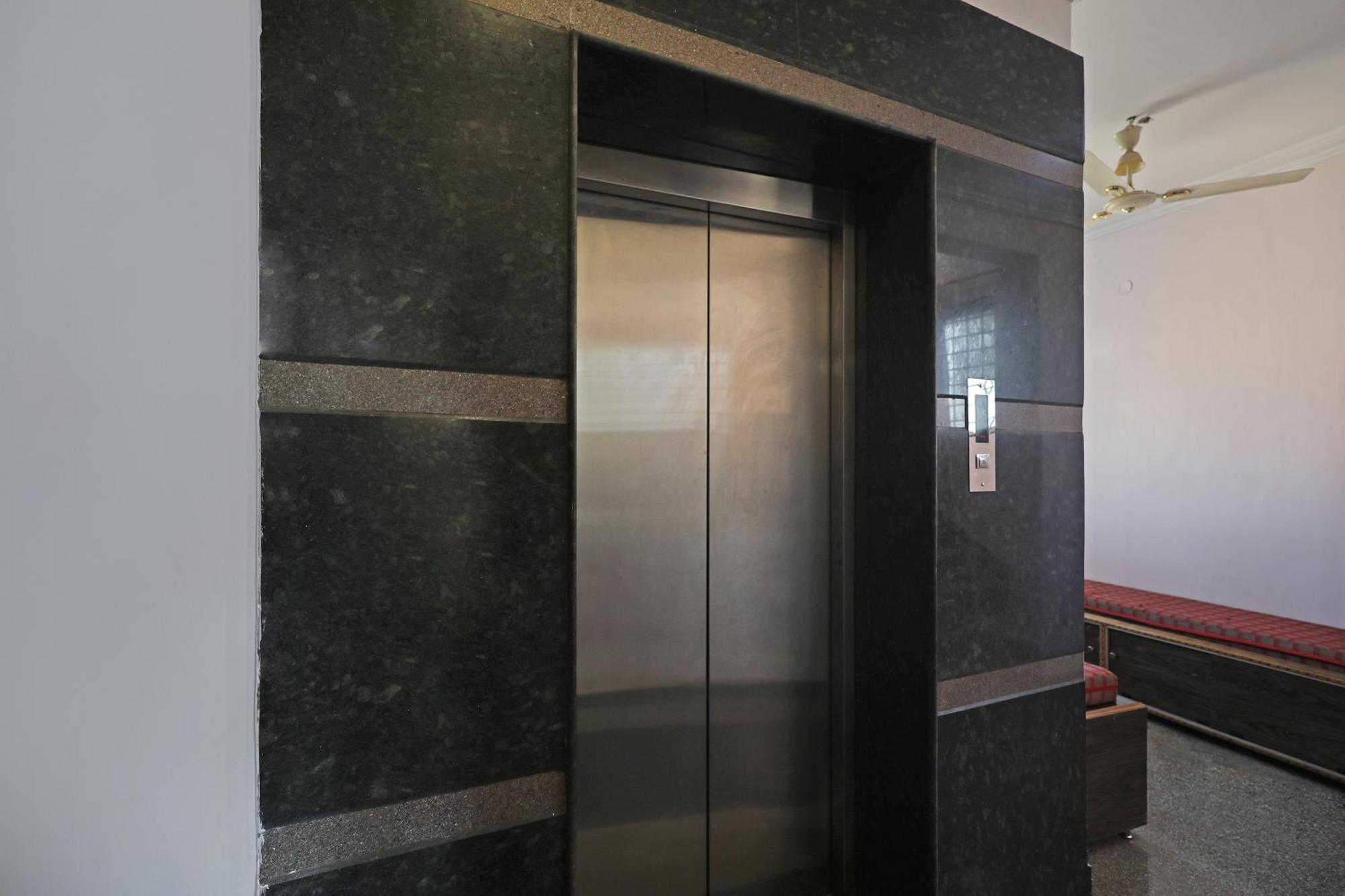 Hotel O Hotel Utsav Palace Bangalore Exteriör bild