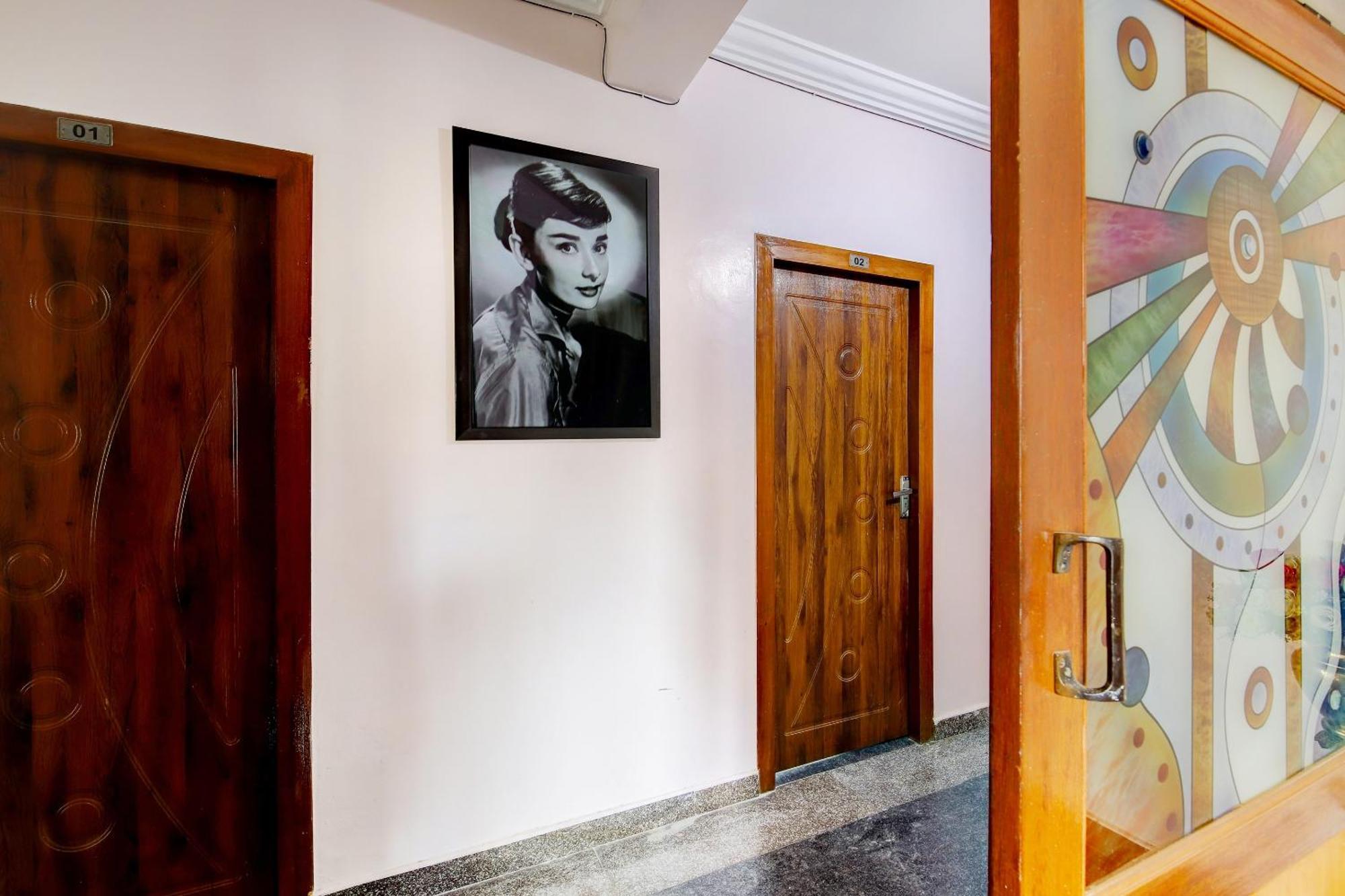 Hotel O Hotel Utsav Palace Bangalore Exteriör bild