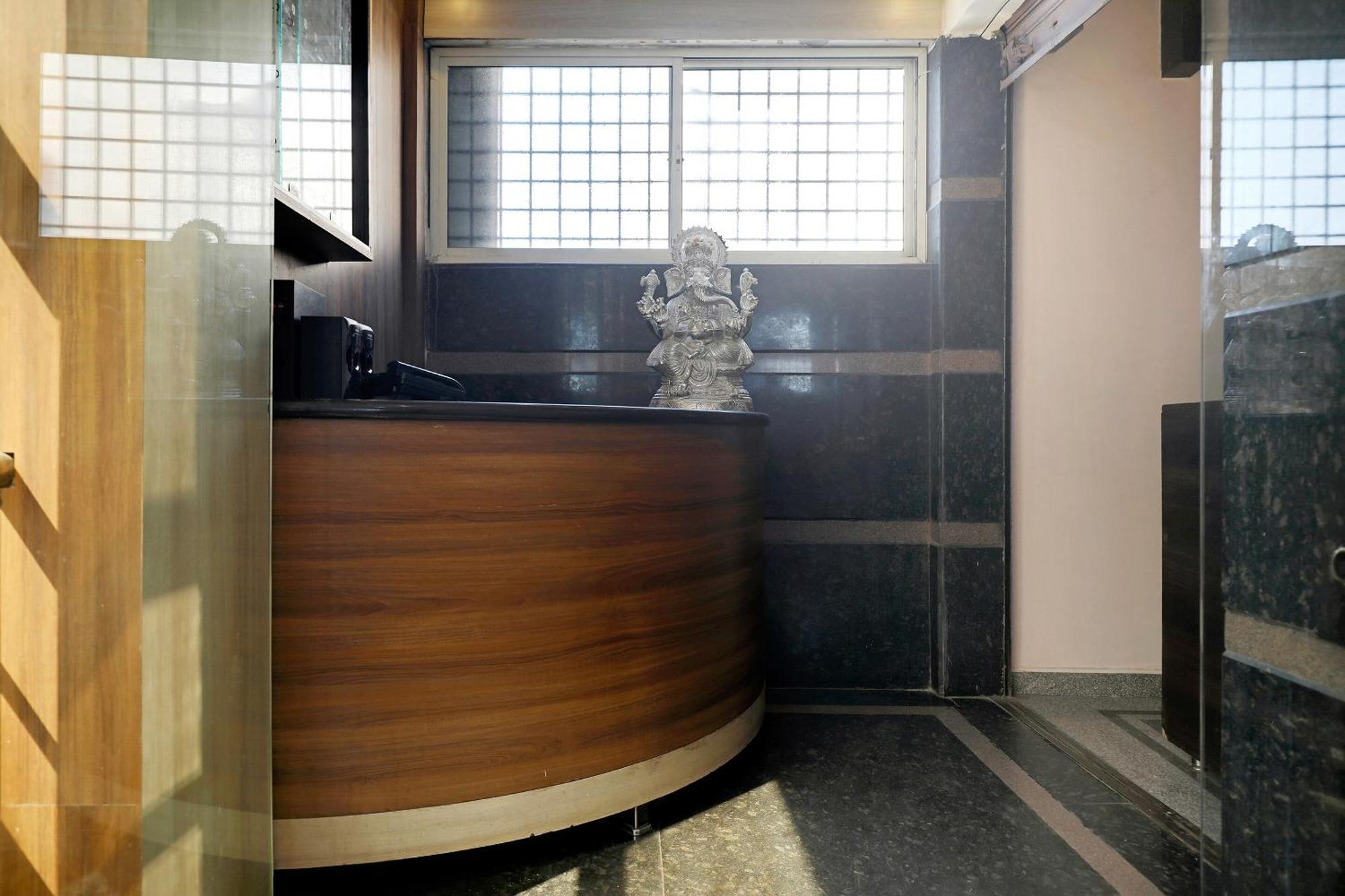 Hotel O Hotel Utsav Palace Bangalore Exteriör bild